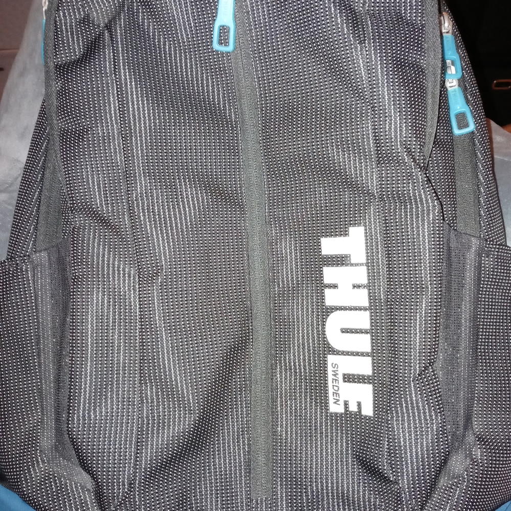 Thule Crossover 25L Black  Daypack for 15" Laptop